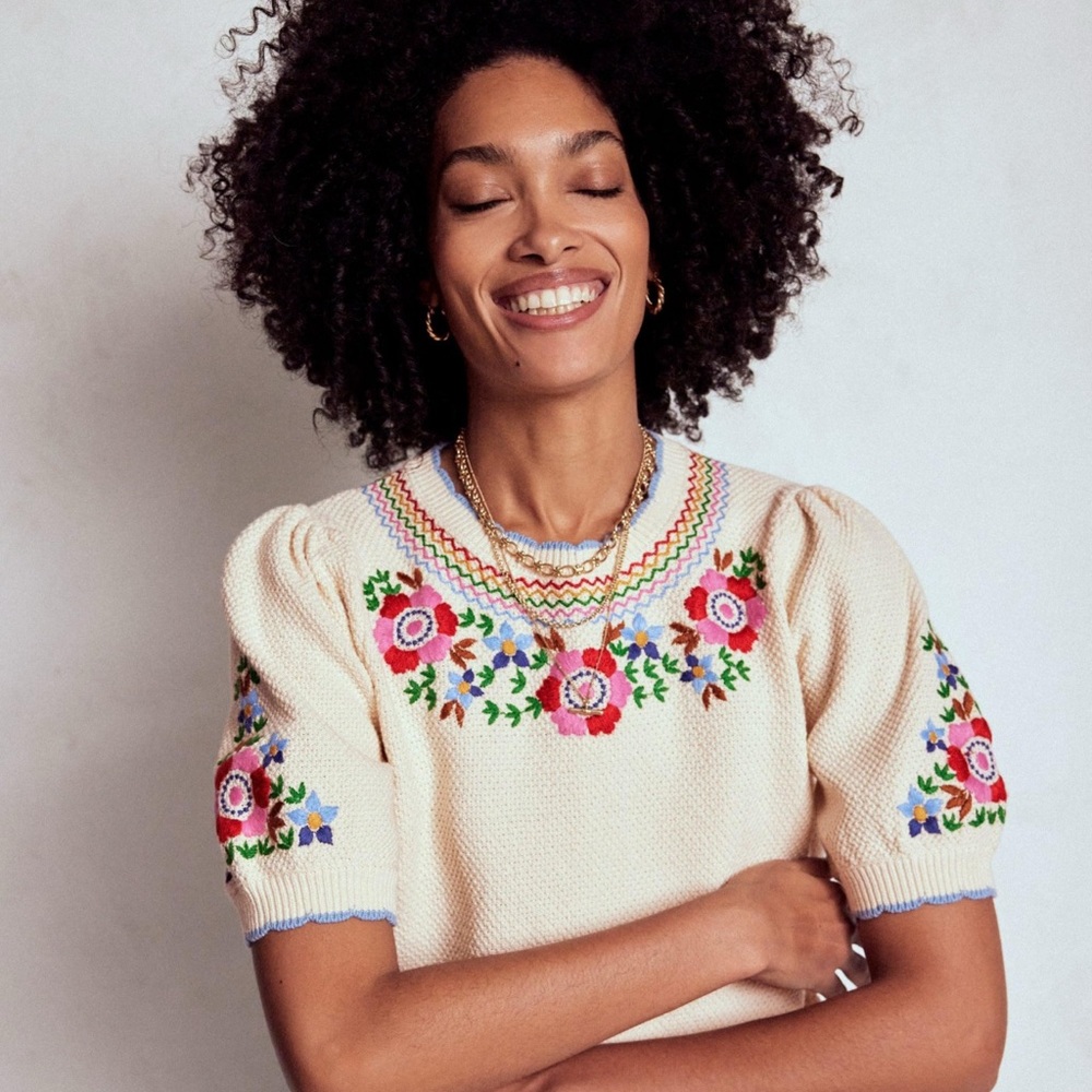 NWOT Boden Puff Sleeve Embroidery T Shirt Sweater -Warm Cream XL